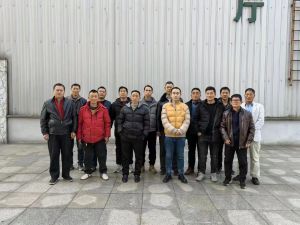 鑫正阿尔及利亚出境留影