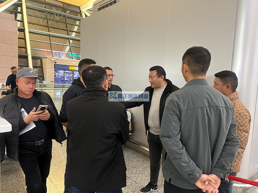 2025.12.28江苏鑫正柬埔寨油漆工上海出境